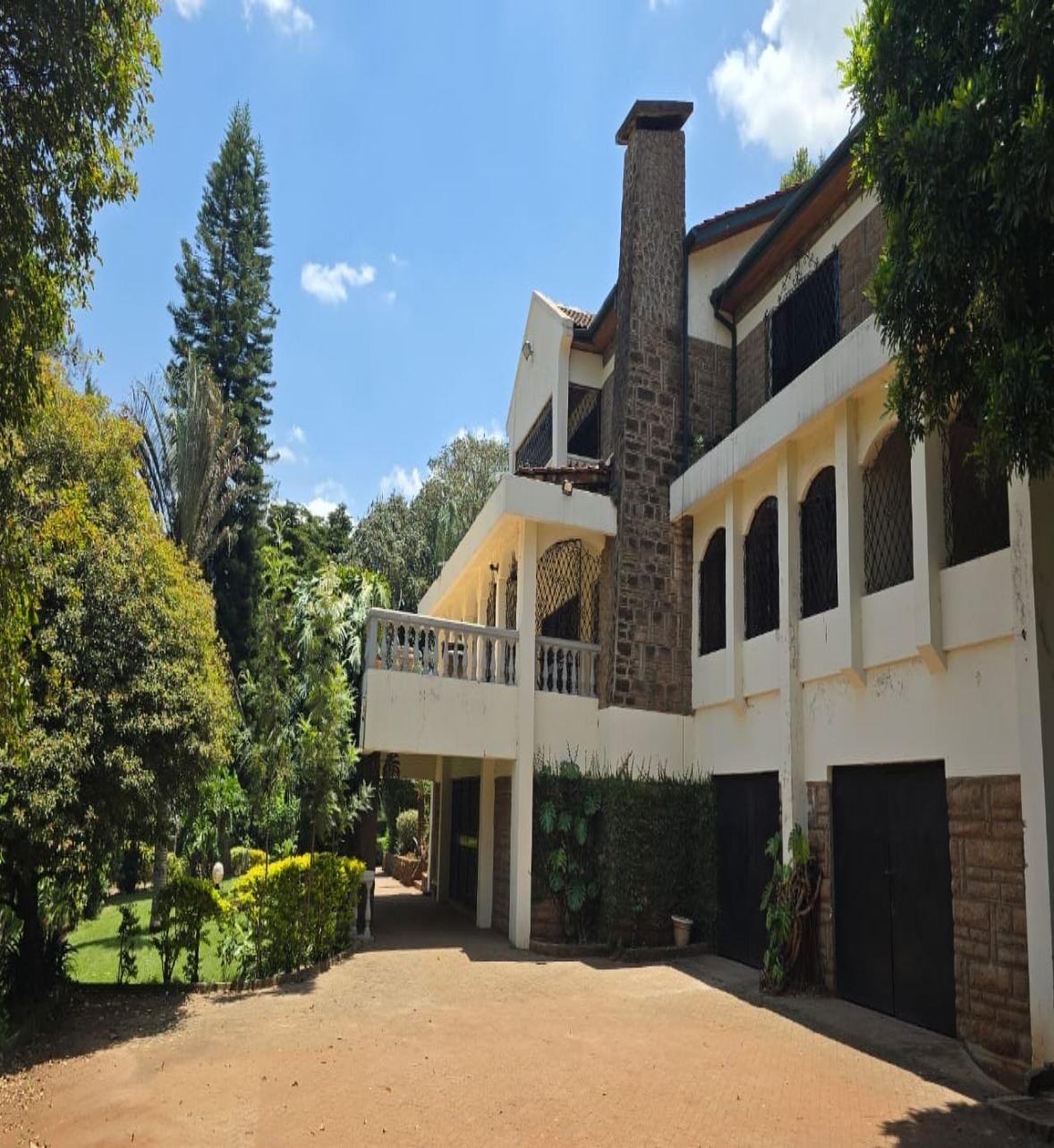 Karen 8-Bedroom